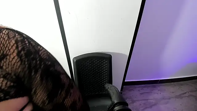 Anniee boobs online show from March 29, 4:12 am