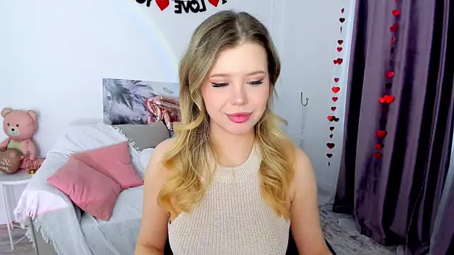 FollowLovee online show from March 8, 3:43 am