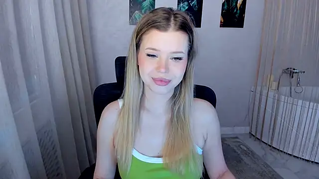 FollowLovee online show from March 26, 4:07 am