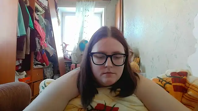 DesireMelissa online show from February 17, 7:05 am