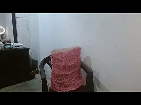 Larry-n-clouds online show from June 6, 2:11 pm