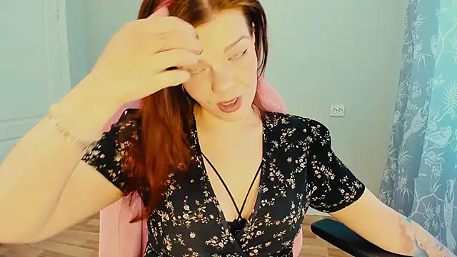 Snapshot of AlysaNightmoon chatting on February 17, 5:25 am AlysaNightmoon online show from February 17, 5:25 am