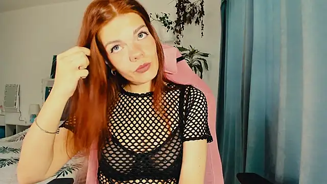 Snapshot of AlysaNightmoon chatting on November 3, 4:14 am AlysaNightmoon online show from November 3, 4:14 am