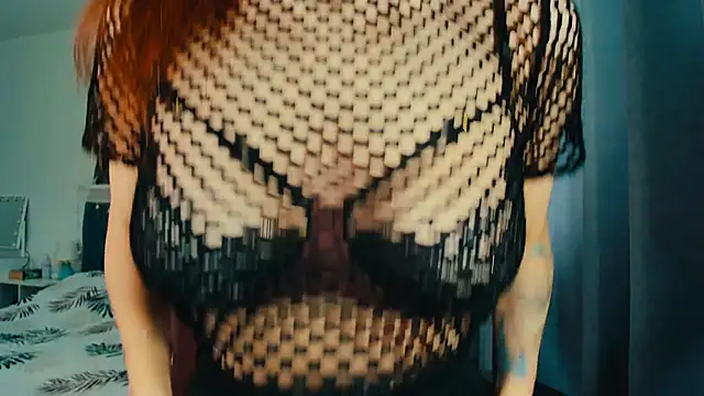 Snapshot of AlysaNightmoon chatting on November 17, 4:51 am AlysaNightmoon online show from November 17, 4:51 am