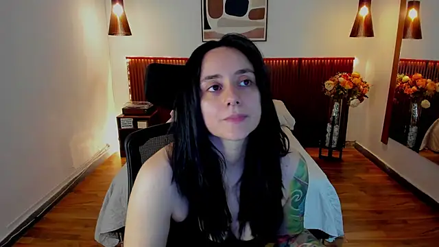 KatherineBond online show from July 21, 5:15 pm
