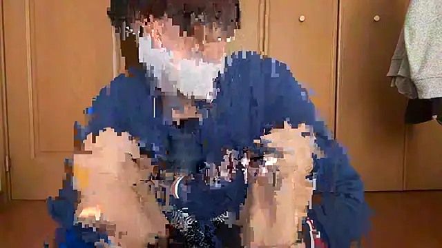 Snapshot of nihs1 chatting on March 17, 6:28 am nihs1 online show from March 17, 6:28 am