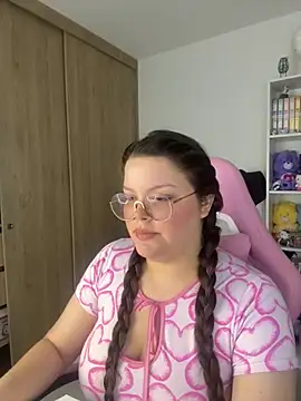 Snapshot of Gabiwaifu chatting on October 25, 10:26 pm Gabiwaifu online show from October 25, 10:26 pm