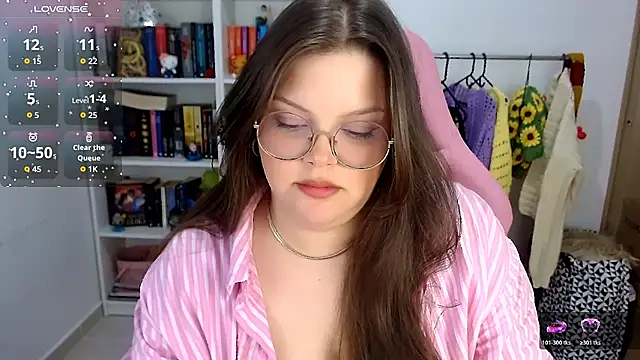 Snapshot of Gabiwaifu chatting on November 14, 4:55 am Gabiwaifu online show from November 14, 4:55 am