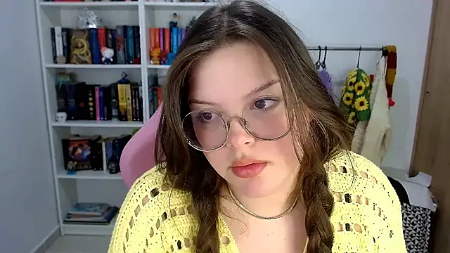 Snapshot of Gabiwaifu chatting on November 22, 5:17 am Gabiwaifu online show from November 22, 5:17 am