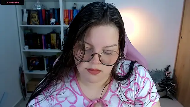 Snapshot of Gabiwaifu chatting on December 21, 3:35 am Gabiwaifu online show from December 21, 3:35 am