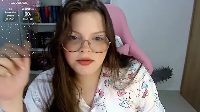 Snapshot of Gabiwaifu chatting on January 8, 6:37 am Gabiwaifu online show from January 8, 6:37 am