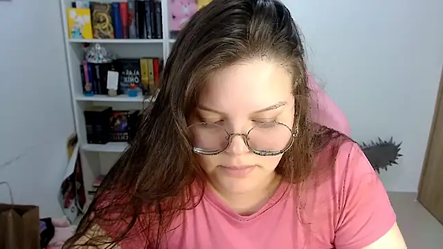 Snapshot of Gabiwaifu chatting on February 4, 11:20 pm Gabiwaifu online show from February 4, 11:20 pm