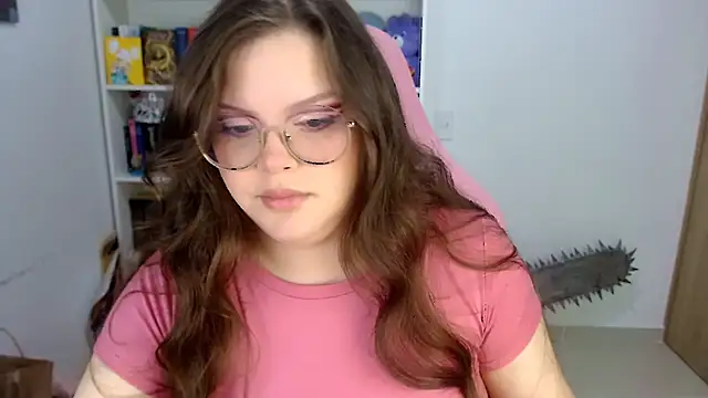 Snapshot of Gabiwaifu chatting on February 5, 2:33 pm Gabiwaifu online show from February 5, 2:33 pm