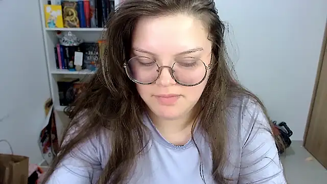 Snapshot of Gabiwaifu chatting on February 9, 5:33 am Gabiwaifu online show from February 9, 5:33 am