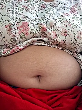 Snapshot of Priya_Bong chatting on July 7, 2:03 am Priya Bong online show from July 7, 2:03 am