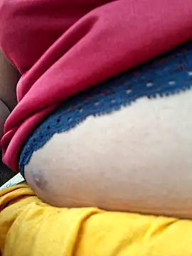 Snapshot of Priya_Bong chatting on July 19, 2:26 am Priya Bong online show from July 19, 2:26 am