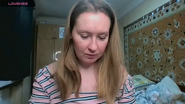 AnnaXLovers online show from April 10, 8:08 am