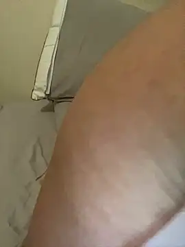 Snapshot of matmazel7777 chatting on February 28, 4:08 pm matmazel7777 online show from February 28, 4:08 pm