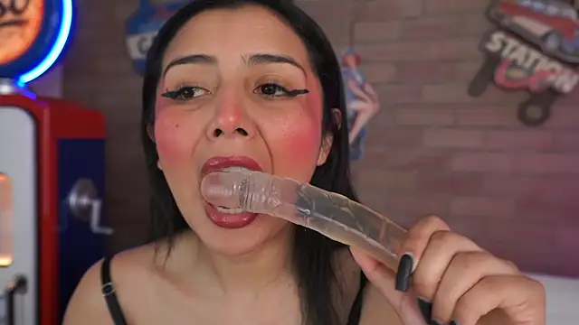 miss lizith online show from April 18, 11:03 am