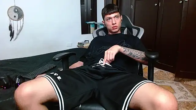 aaron blug online show from January 19, 2:57 am