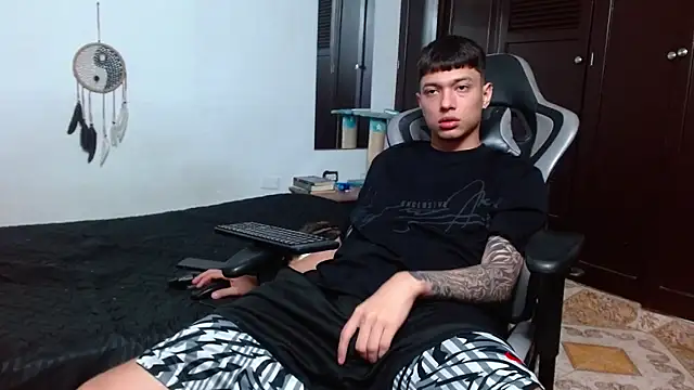 aaron blug online show from January 31, 4:14 am