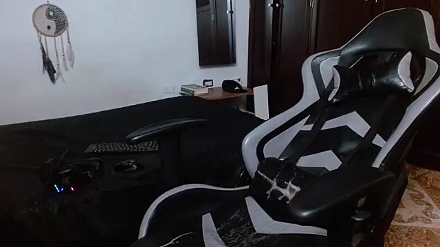 aaron blug online show from February 24, 1:57 am