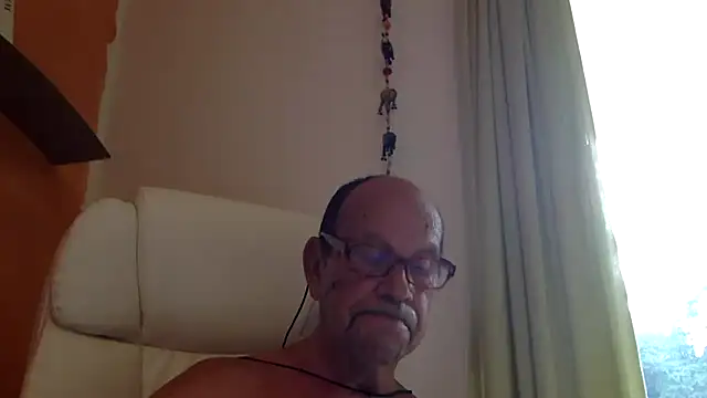 Bobby5169 online show from August 6, 2:30 pm