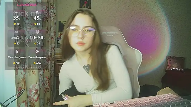 Aurora workerr online show from July 21, 1:35 pm