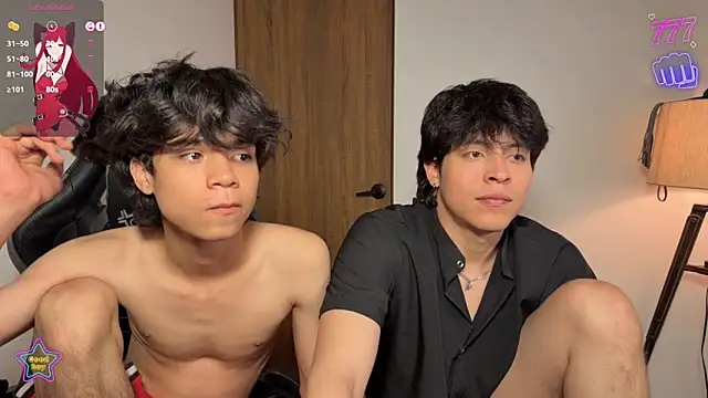 MyLatinHotBoys online show from April 11, 9:08 pm