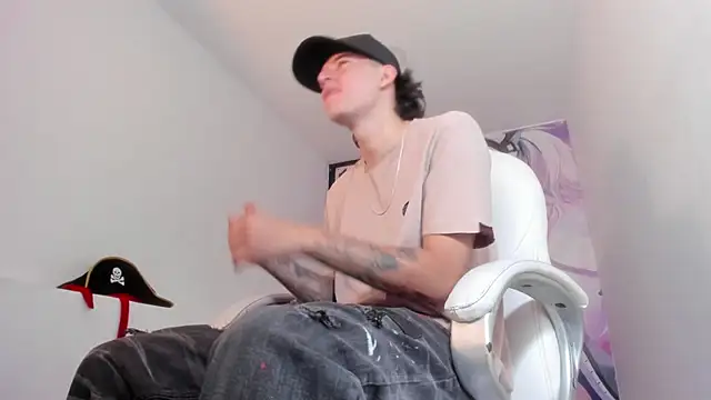 FrannBoy online show from March 12, 8:37 pm