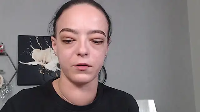 Snapshot of IzabelllNoir chatting on December 21, 9:16 am IzabelllNoir online show from December 21, 9:16 am