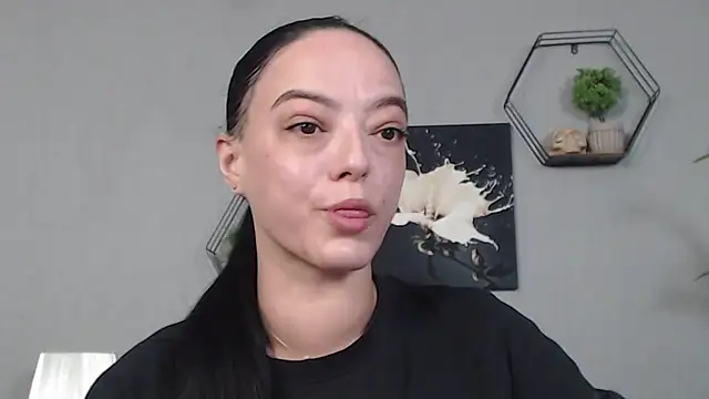 Snapshot of IzabelllNoir chatting on January 11, 9:47 am IzabelllNoir online show from January 11, 9:47 am