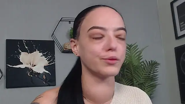 Snapshot of IzabelllNoir chatting on January 16, 11:58 am IzabelllNoir online show from January 16, 11:58 am