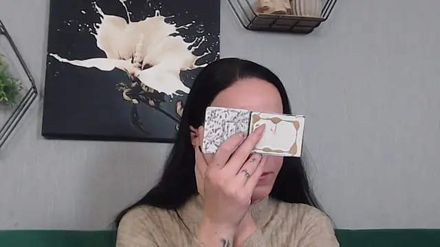 Snapshot of IzabelllNoir chatting on February 7, 9:35 am IzabelllNoir online show from February 7, 9:35 am