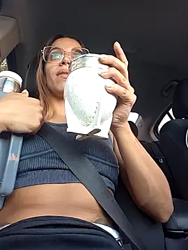 VillaandersonPH online show from February 13, 9:55 pm