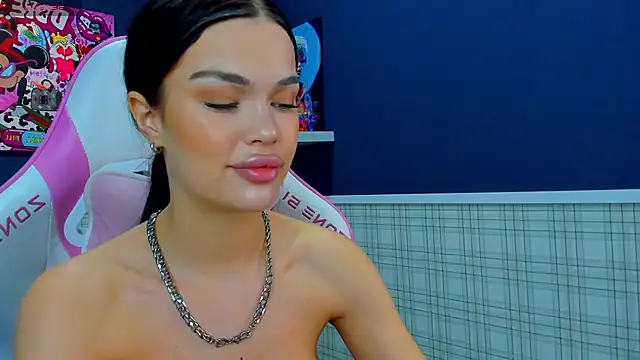 Snapshot of Angel_Sapphire_ chatting on December 6, 11:22 am Angel Sapphire online show from December 6, 11:22 am