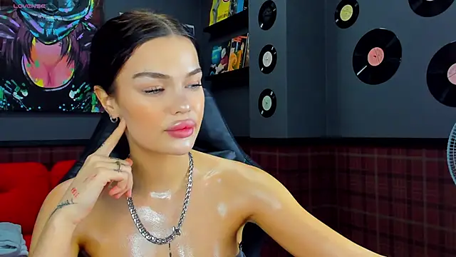 Snapshot of Angel_Sapphire_ chatting on December 7, 11:29 am Angel Sapphire online show from December 7, 11:29 am