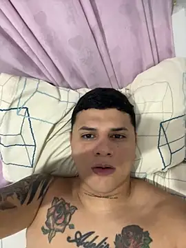 Jefrey0298 online show from April 11, 3:44 am