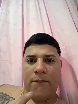 Jefrey0298 online show from May 18, 6:47 pm