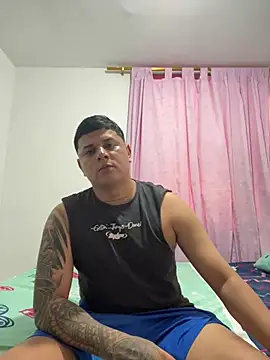 Jefrey0298 online show from May 28, 9:12 pm