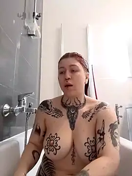 divine eve online show from March 1, 3:58 pm