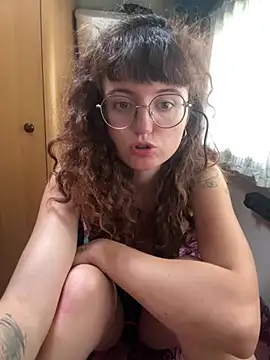 Snapshot of _foxygirl_ chatting on July 2, 9:37 am foxygirl online show from July 2, 9:37 am