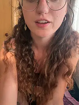 Snapshot of _foxygirl_ chatting on July 20, 4:53 pm foxygirl online show from July 20, 4:53 pm
