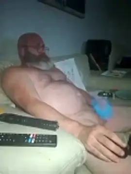 iambradz online show from November 17, 3:07 pm