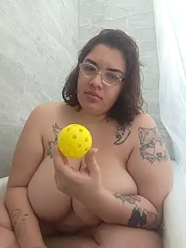 WitchiKitti online show from March 15, 5:46 am