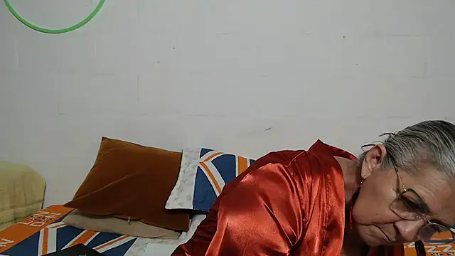 candy mature  online show from February 25, 10:30 pm