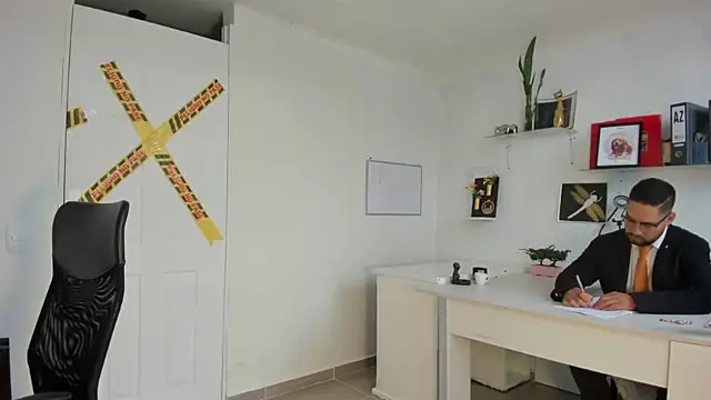 susana monroy online show from December 16, 12:10 pm