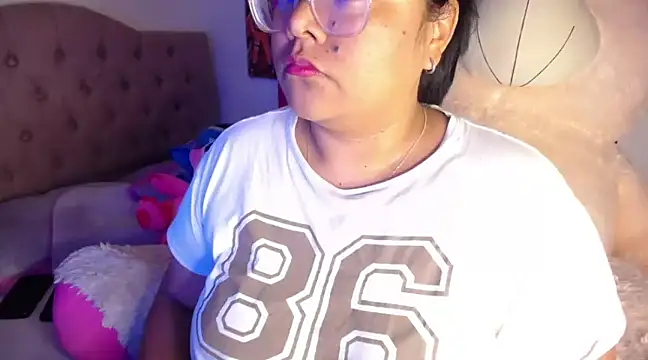 KittyHot20 online show from February 28, 1:05 am