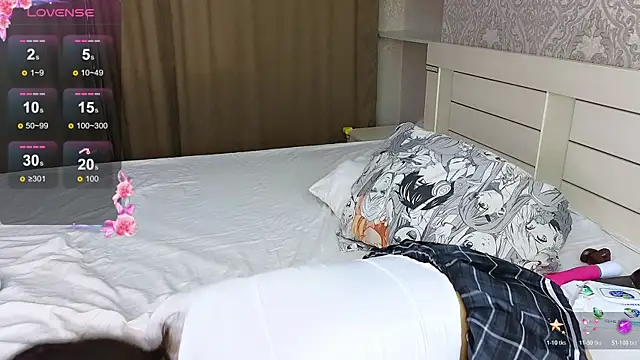 Diana Moon  online show from May 22, 1:35 am