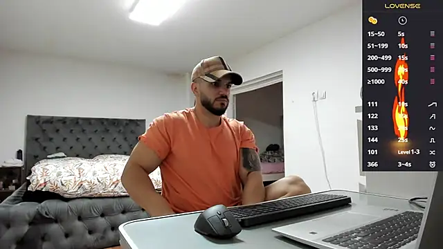 supermanboy94 online show from March 31, 6:03 am